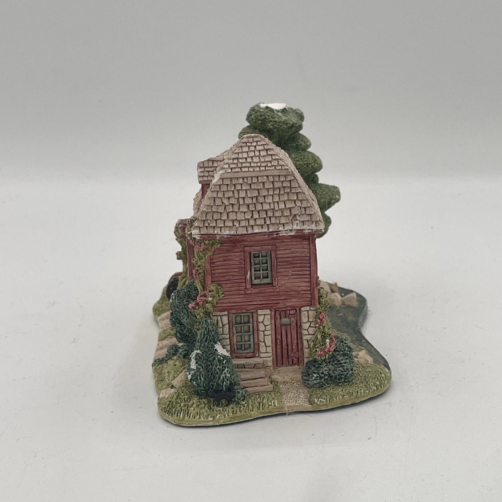 Lilliput Lane Chew Mail Pouch Figurine