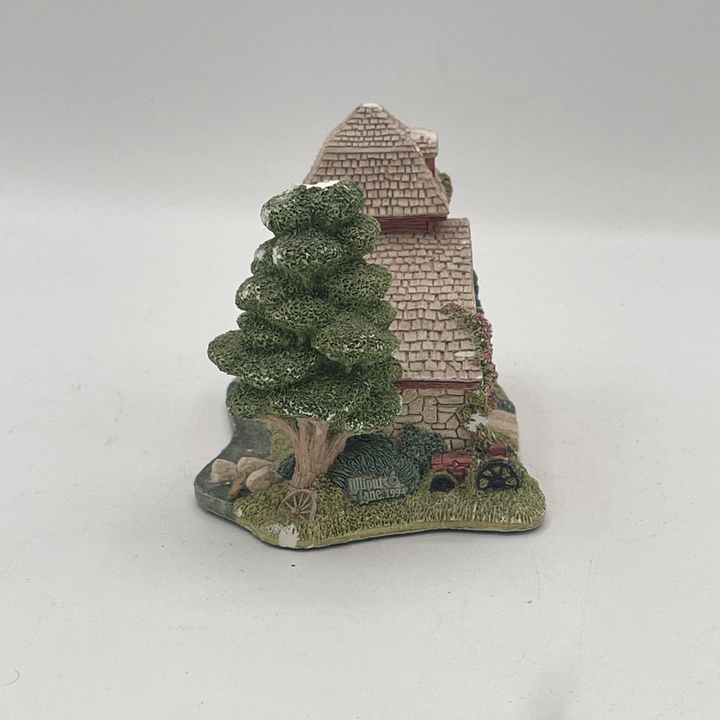 Lilliput Lane Chew Mail Pouch Figurine