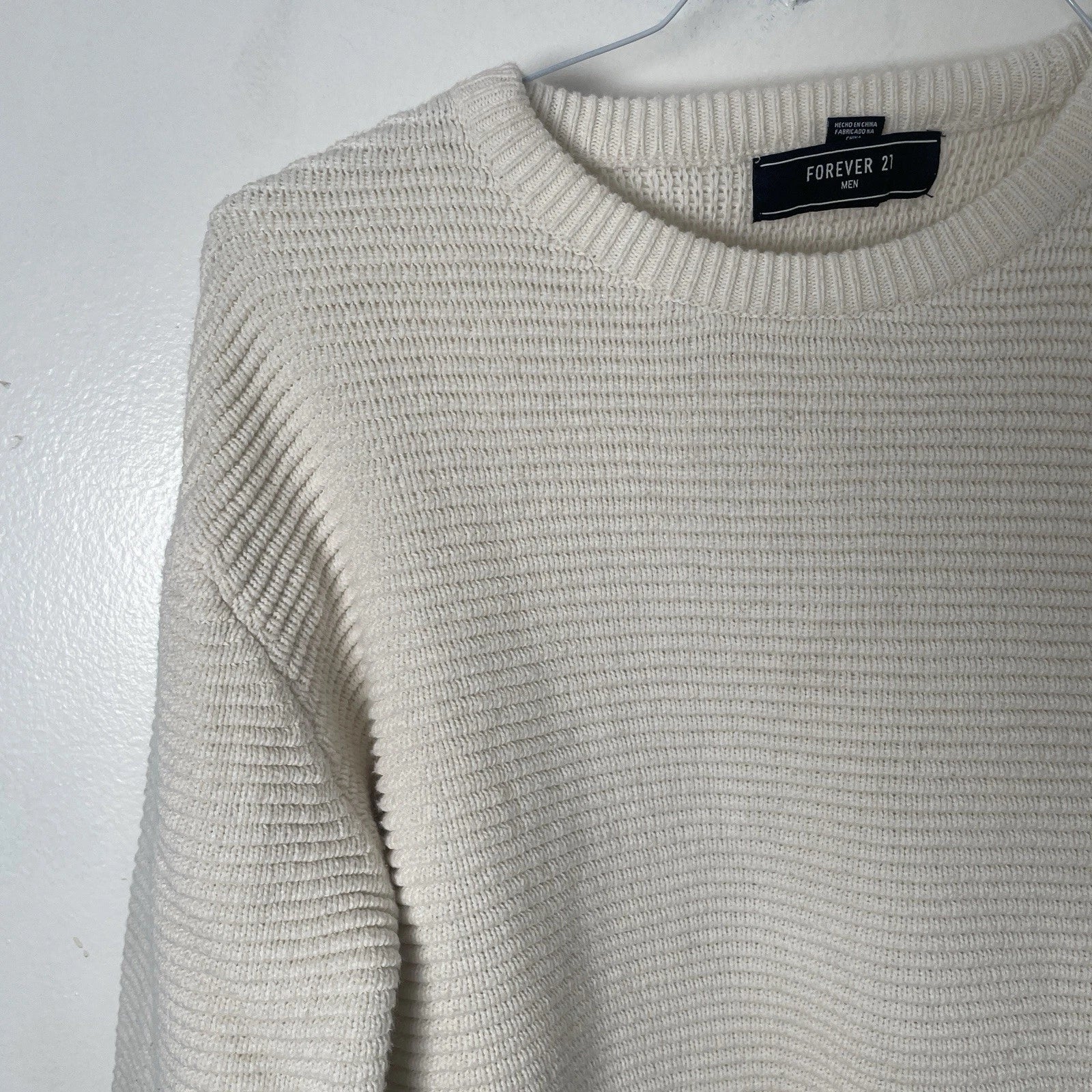 Forever 21 Men’s Medium Beige Crewneck Pullover Sweater