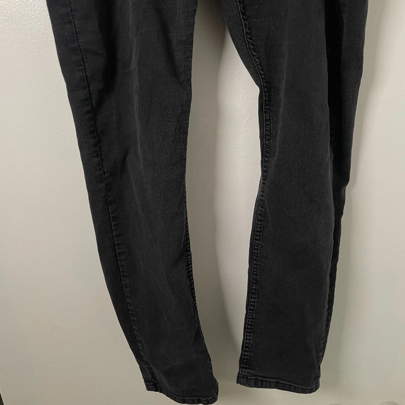 Beverly Hills Polo Club Black Jeans Men's Size 38" x 32"